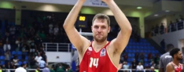 Везенков блесна при нов успех на Олимпиакос над Монако