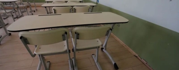 Учители: Върнете повтарянето на клас и оценките за дисциплина