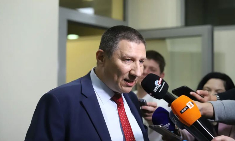 Прокурорската колегия разглежда дисциплинарните наказания за Сарафов и Русинова
