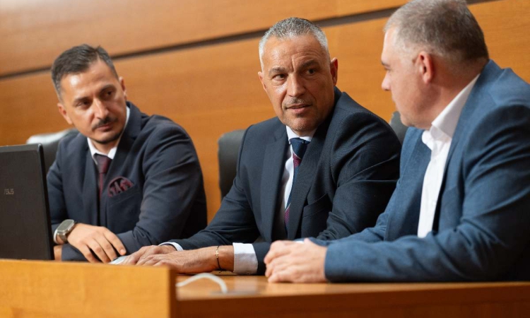 Как ще учат 1200 ученици?: „Независими за Пловдив“ с питане за новата математическа гимназия