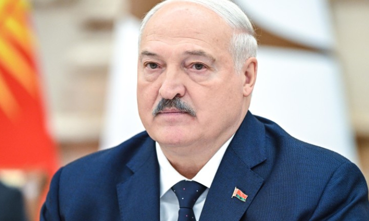 Лукашенко предупреди Армения да не върви по пътя на Украйна