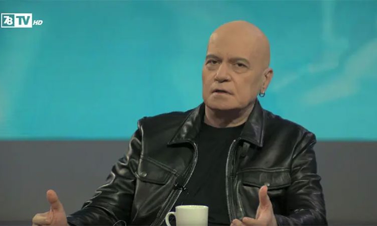 Слави Трифонов пита Демерджиев дали е гледал "Изкуплението Шоушенк", определи се като главния герой във филма