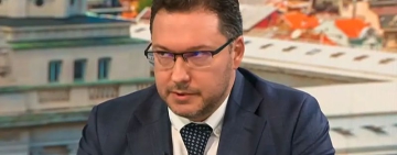 Даниел Митов критикува Асен Василев заради Кандев: Продължи с добре познатия си жанр на политическа халюцинация