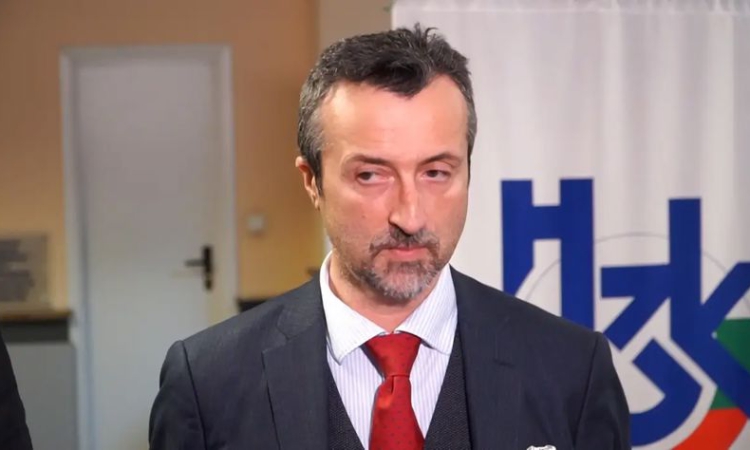 Шефът на НЗОК подаде оставка