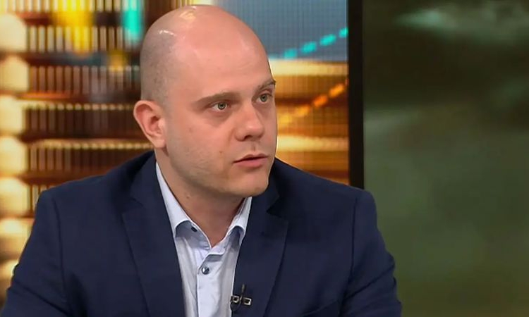 Боян Митракиев, КРИБ: Балансът отдавна е нарушен и е време да бъде възстановен, държавните служители сами да плащат осигуровките си