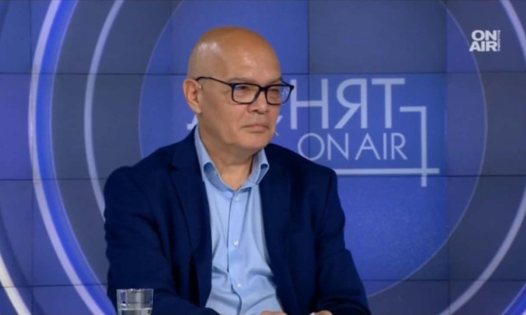 Тихомир Безлов за 