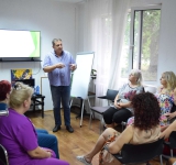 Хората зад грижата: Две обучения, които инвестират в най-ценния ресурс – човека 