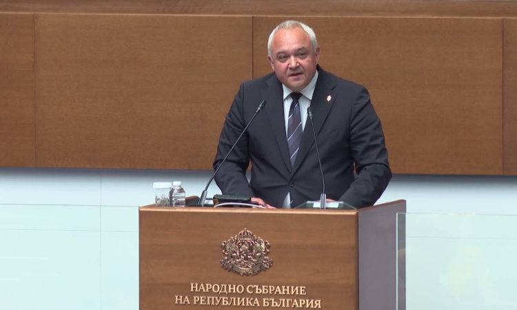 Иван Демерджиев: Частните полети на Делян Пеевски са платени от адвокатско дружество