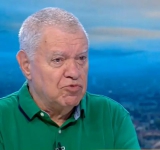 Михаил Константинов: Радев се вкара в капан с машинното гласуване, ще загуби много гласове