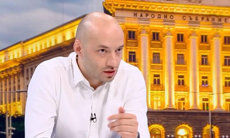 Димитър Ганев: Ясно е, че ПБ ще губи подкрепа, въпросът е с какво темпо