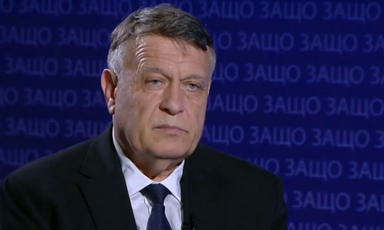 Министър Вълчев: Подкрепям забраната на социалните мрежи за деца под 16 години, но какво ще им предложим?