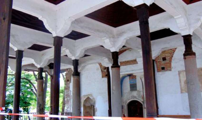 Съдът върна Куршум джамия на общината в Карлово
