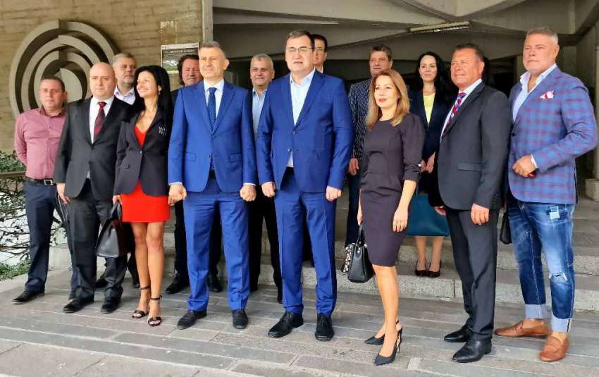 Коалиция &quot;Съединени за Пловдив&quot; се регистрира в ОИК за местните избори