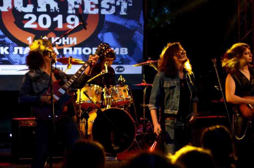 Ученически рок групи от цяла България забиват на 7-то издание на S`COOL ROCK FEST в Пловдив