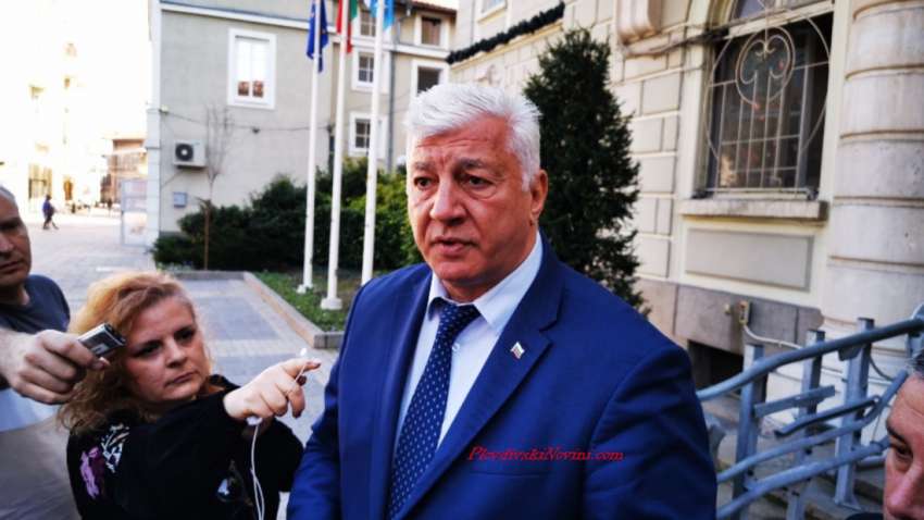 Кметът Здравко Димитров се срещна с фенове на Локомотив (Пловдив)