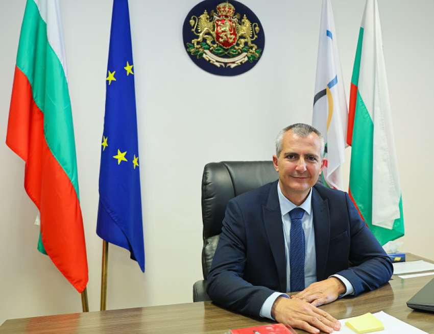 Министър Димитър Илиев присъства на 30-ия конгрес на Европейската гимнастика