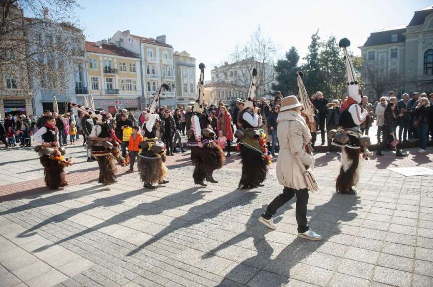 Дионисиево шествие възвестява началото на ВИНАРИЯ 2024